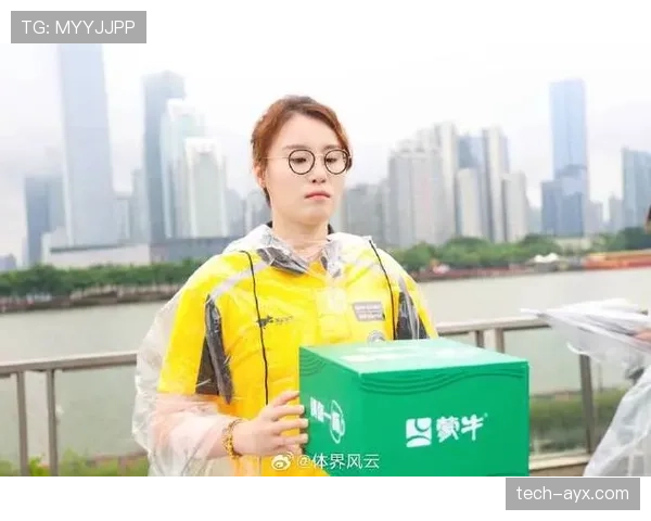傅园慧逛街那只包让我怀疑她把奖牌都当零钱包揣着